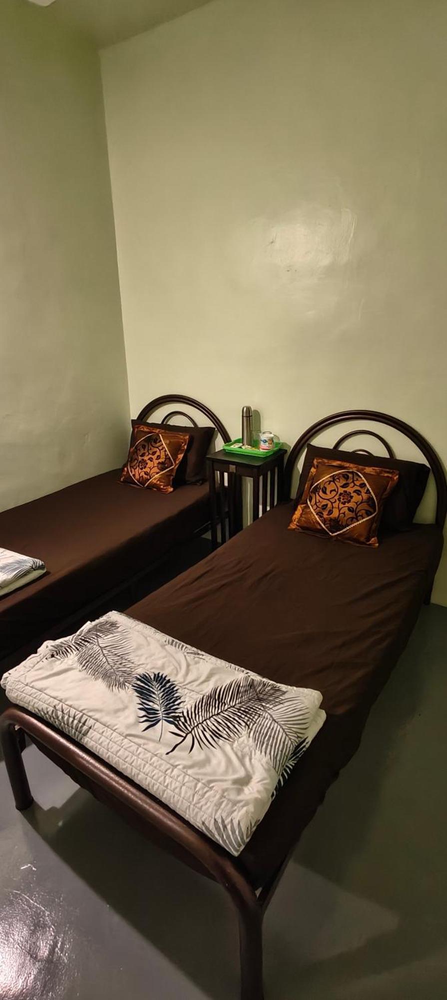 Snoopy Homestay Two Bedroom Бату-Пахат Екстер'єр фото